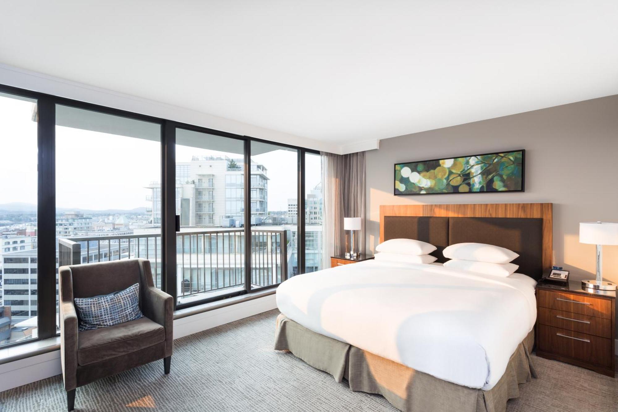 King Room Street View Lower Floors
