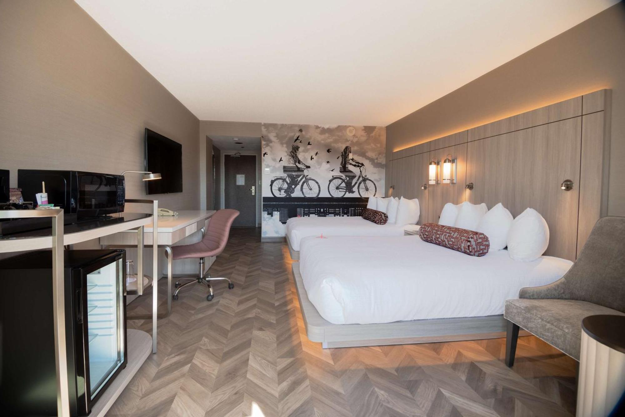 Queen Room