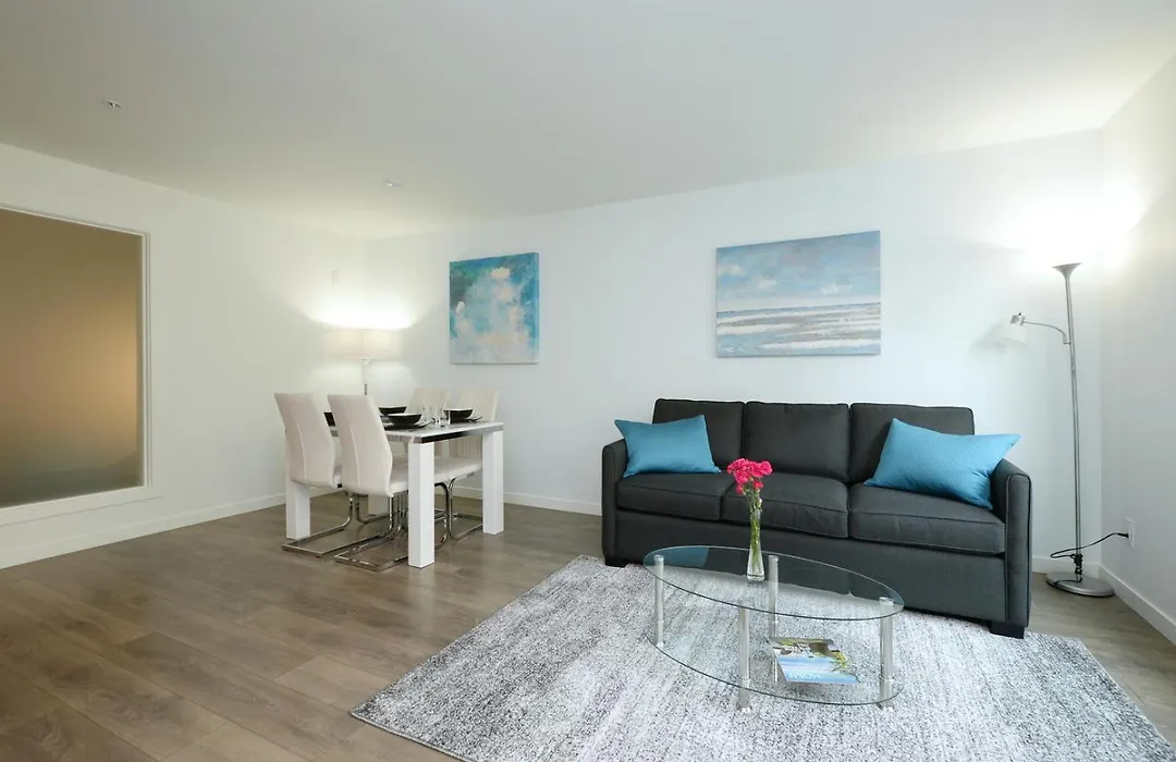Gorgeous Old Town Condo With Patio And Parking!-1