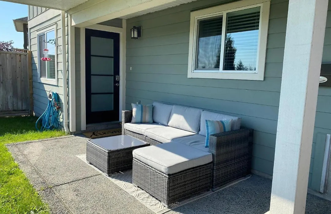 Cozy Lakeview Suite-1