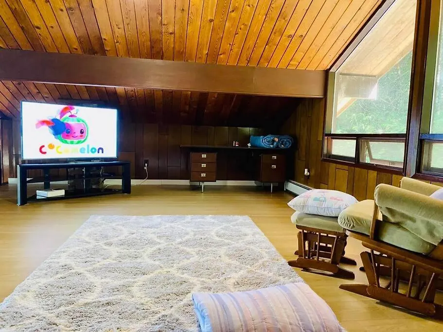 Happy Home Away-1