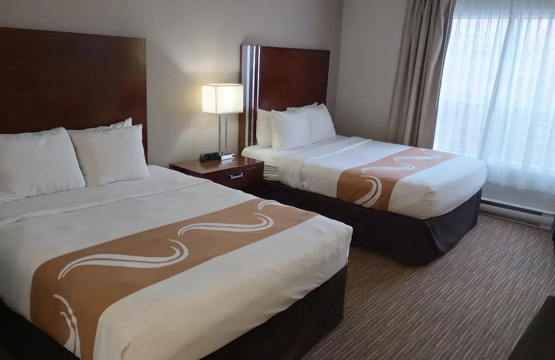 Quality Inn Downtown Inner Harbour-1