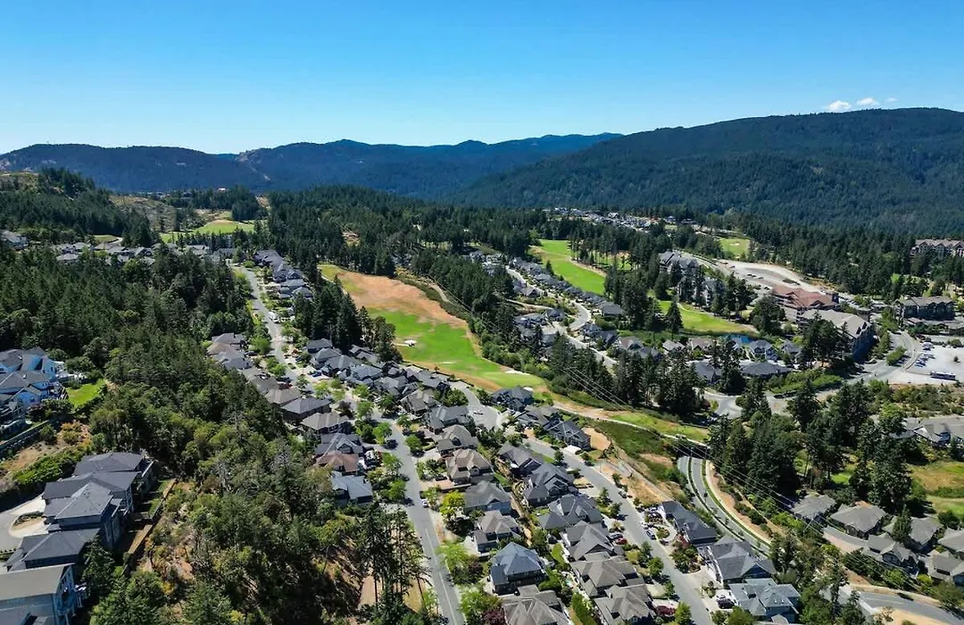 Mount Finlayson View Villa By Emr Vacation Rentals-1