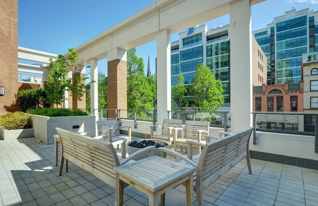 Downtown 2 Beds/2Bath With Huge Patio& Parking!-1