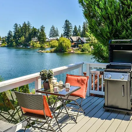 The Lakehouse On Langford Lake-3