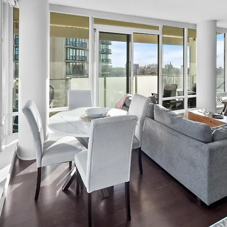 Falls Parliament Suite By Iris Properties!-2