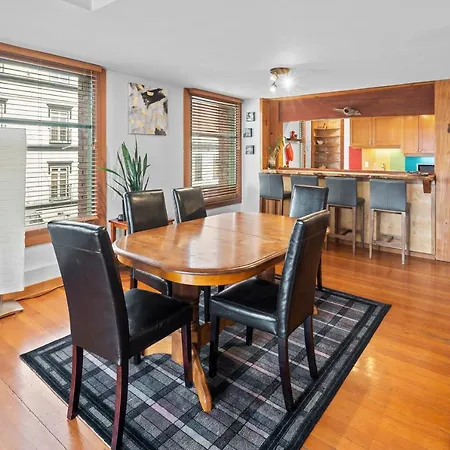 Bridge View Suite By Iris Properties!-3