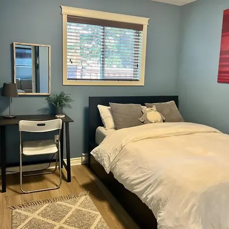 Olympic Views - Cozy Modern 2Br Suite-3