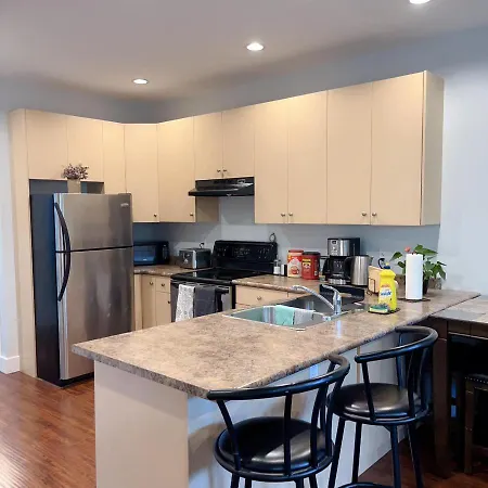 Private 2Bedroom Suite Near Golf And Lake!-3