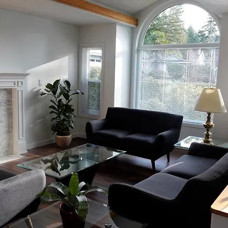 Victoria Cozy Lovely House-3