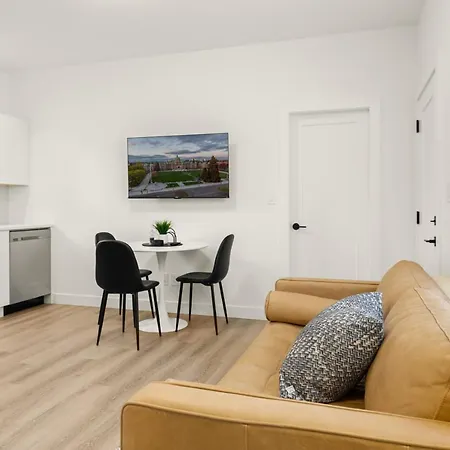 Centrally Located, Modern, Private, Garden Suite-2