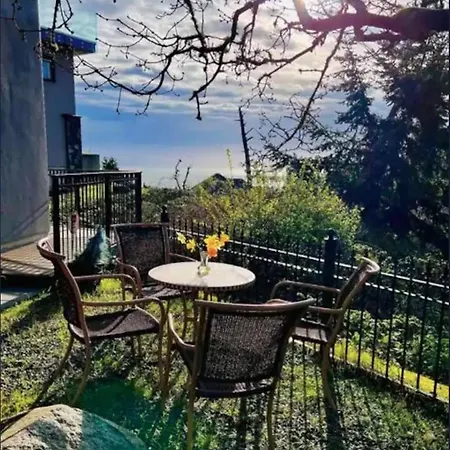 Incredible Views Beautiful 2-Bedroom Suite-2