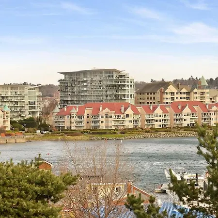 Harbourview Executive Condo By Emr Vacation Rentals-3